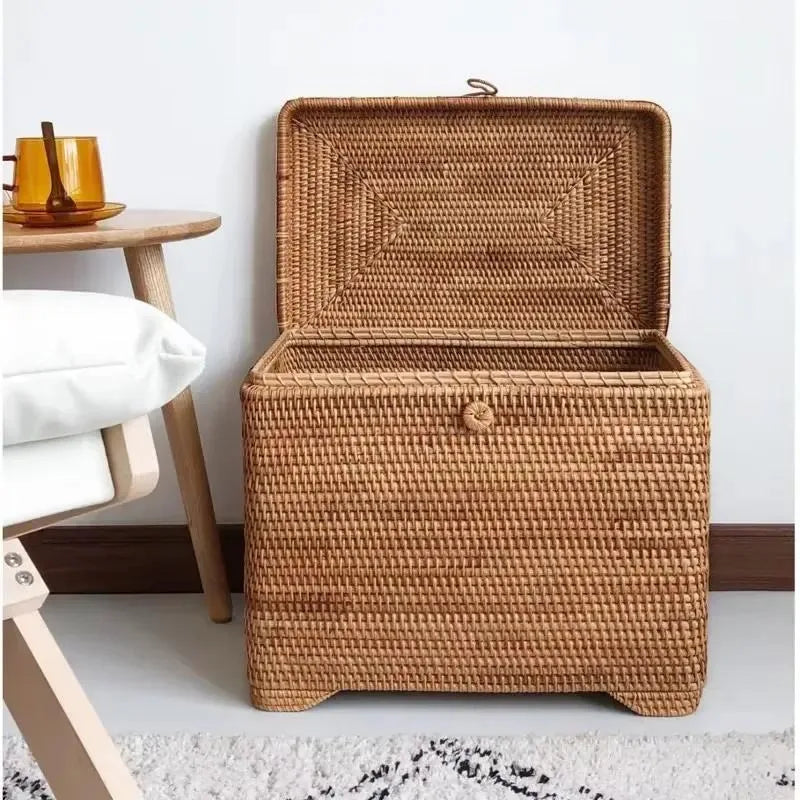 Handcrafted Vietnam Autumn Rattan Hamper with Cover – Natural Woven Laundry & Storage Chest (43×28×35cm)