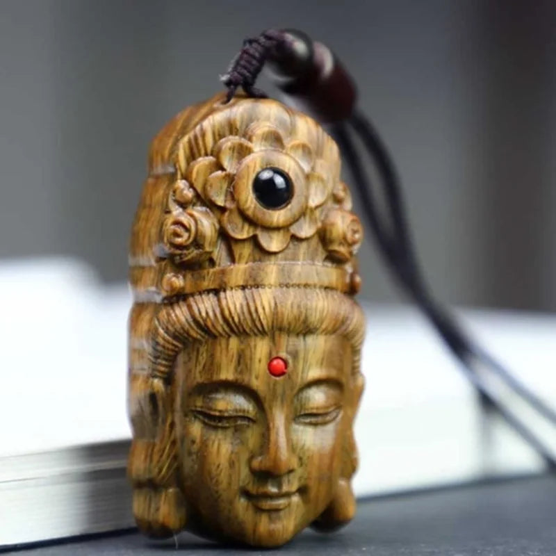 Grünes Sandelholz Kwan Yin Maske Netsuke – Geschnitzte Figur 5,5 cm
