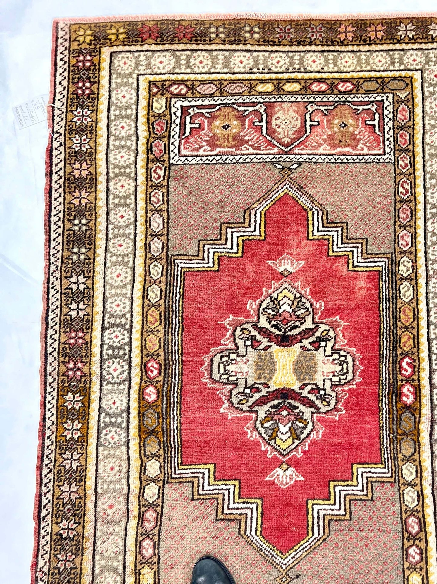 Vintage Turkish Rug 3'0" x 5'4" – Light Red & Gold