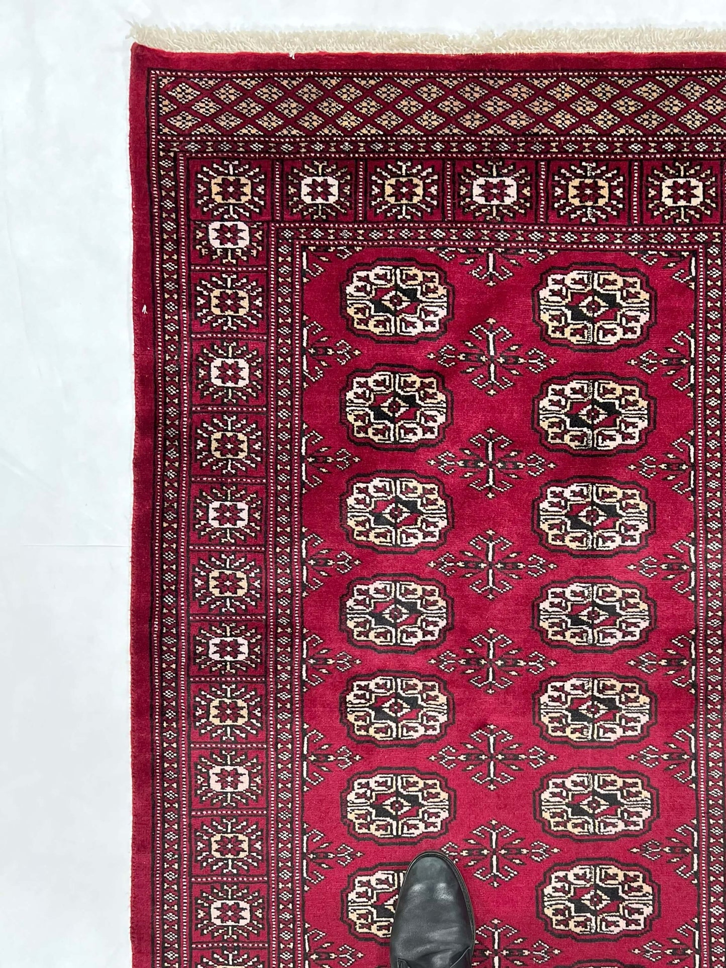 Pakistani Mori Bokhara Rug - (3'01"x4'11") dark red