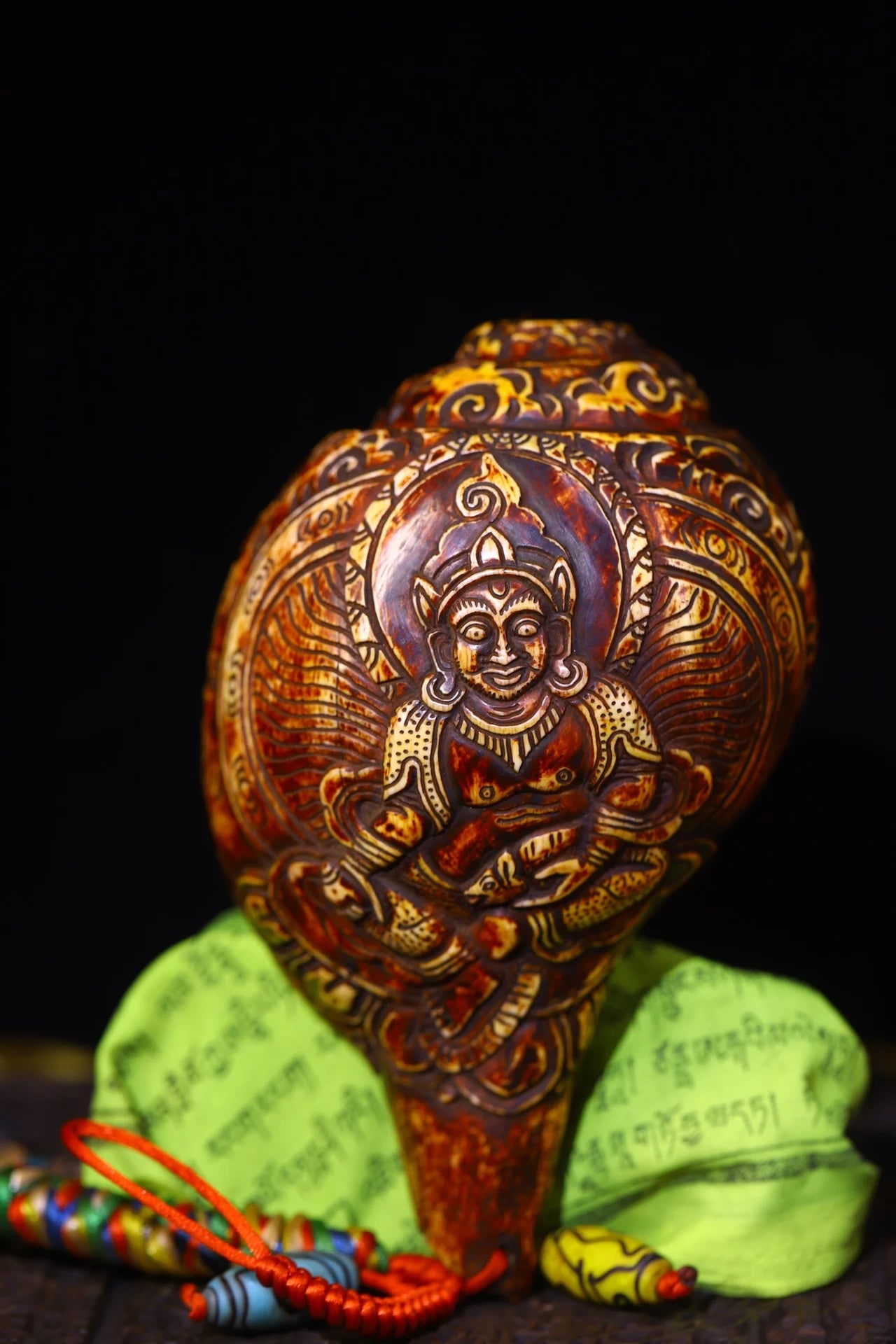 8" Natural Conch Jambhala Buddha Amulet