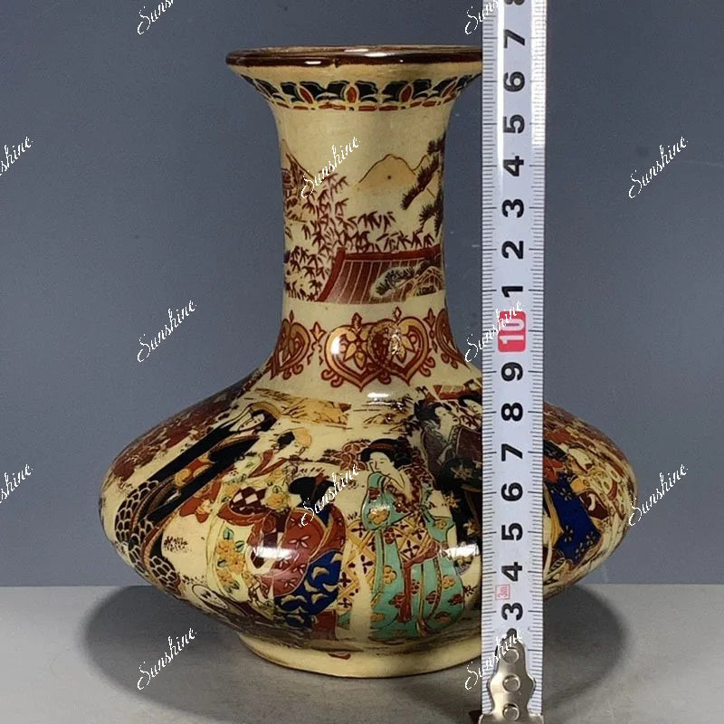 Porzellanfigur japanische Kaiserinwitwe – Schreibtischfigur Deko