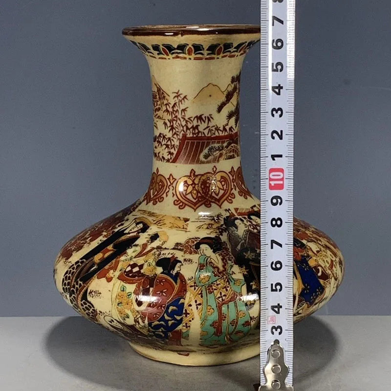 Porzellanfigur japanische Kaiserinwitwe – Schreibtischfigur Deko