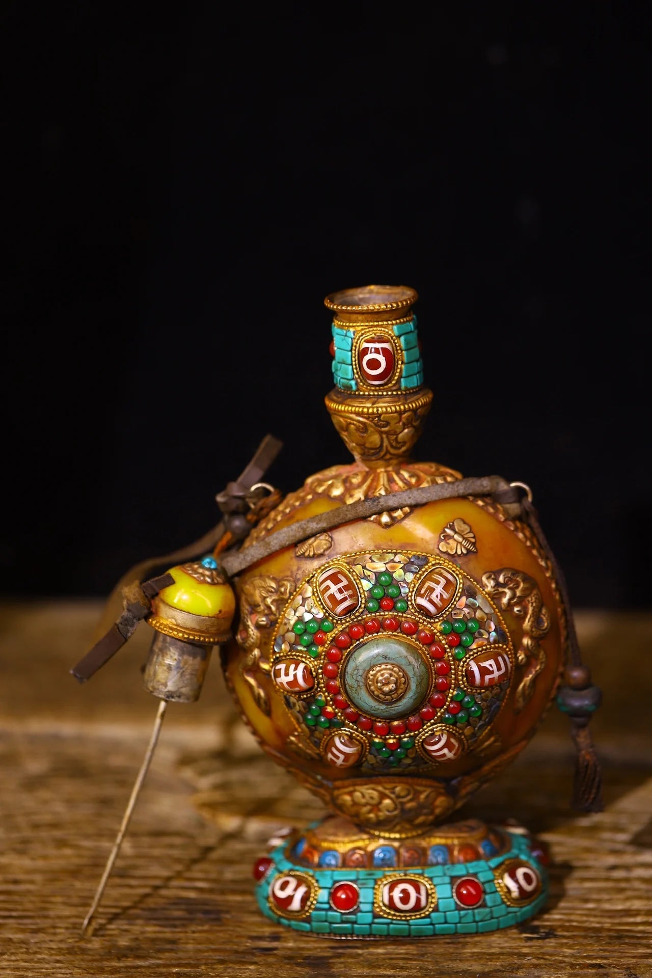 Bienenwachs & tibetisches Silber gZi Schnupftabakflaschen-Amulett – Asiatische Heimdekoration