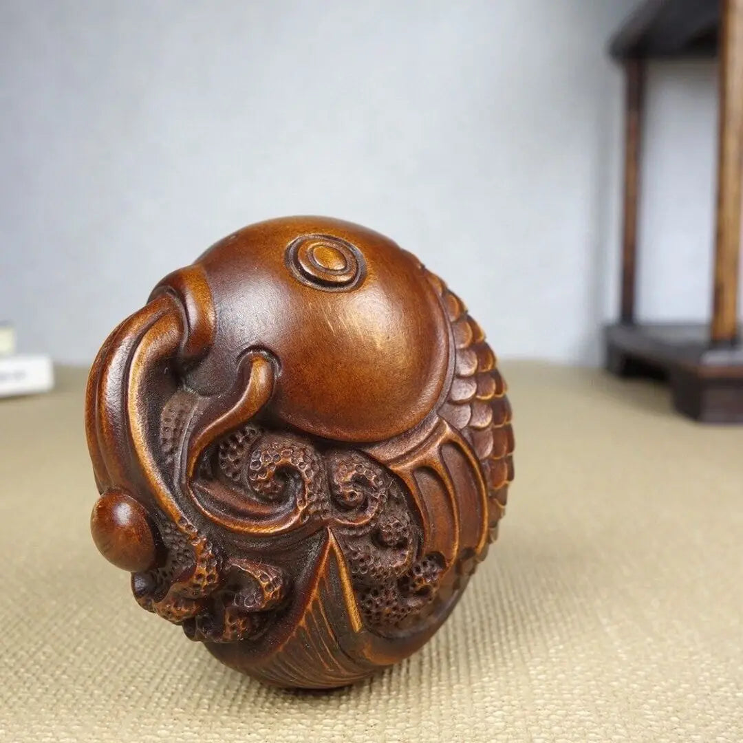 Asian Hand Carved Boxwood Netsuke Figurine cute Fish fengshui Carp statue curio