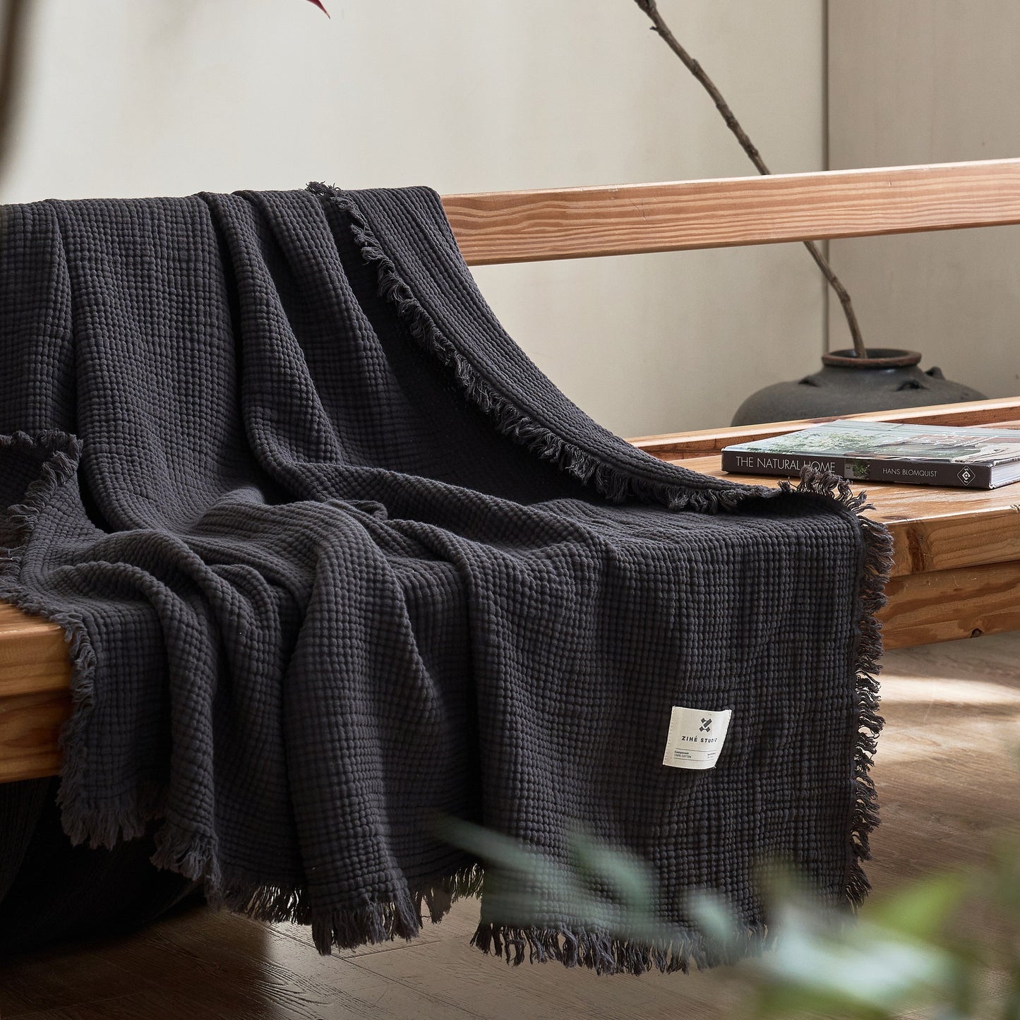 High-quality Japanese Throw Blanket