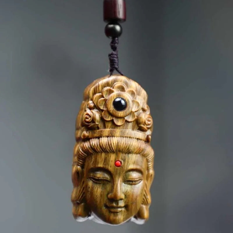 Grünes Sandelholz Kwan Yin Maske Netsuke – Geschnitzte Figur 5,5 cm