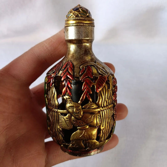 Nuevo frasco de rapé de plata tibetana calada con incrustaciones y esmalte – Cobre artesanal coleccionable