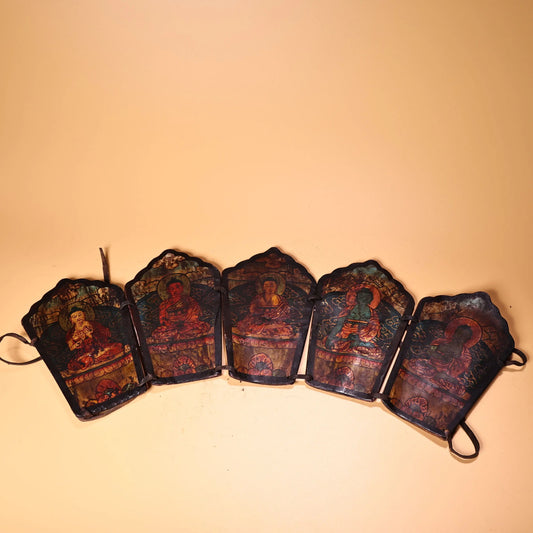 Yak Bone Five Shakyamuni Buddha Crown Amulet – Asian Home Decor
