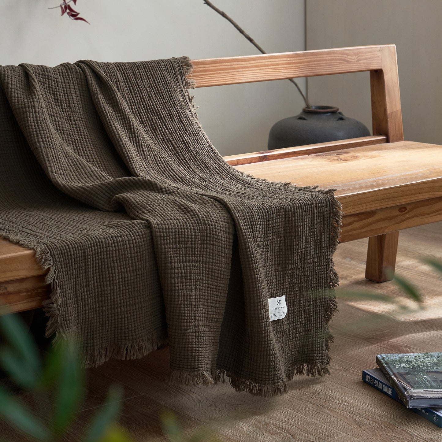 High-quality Japanese Throw Blanket