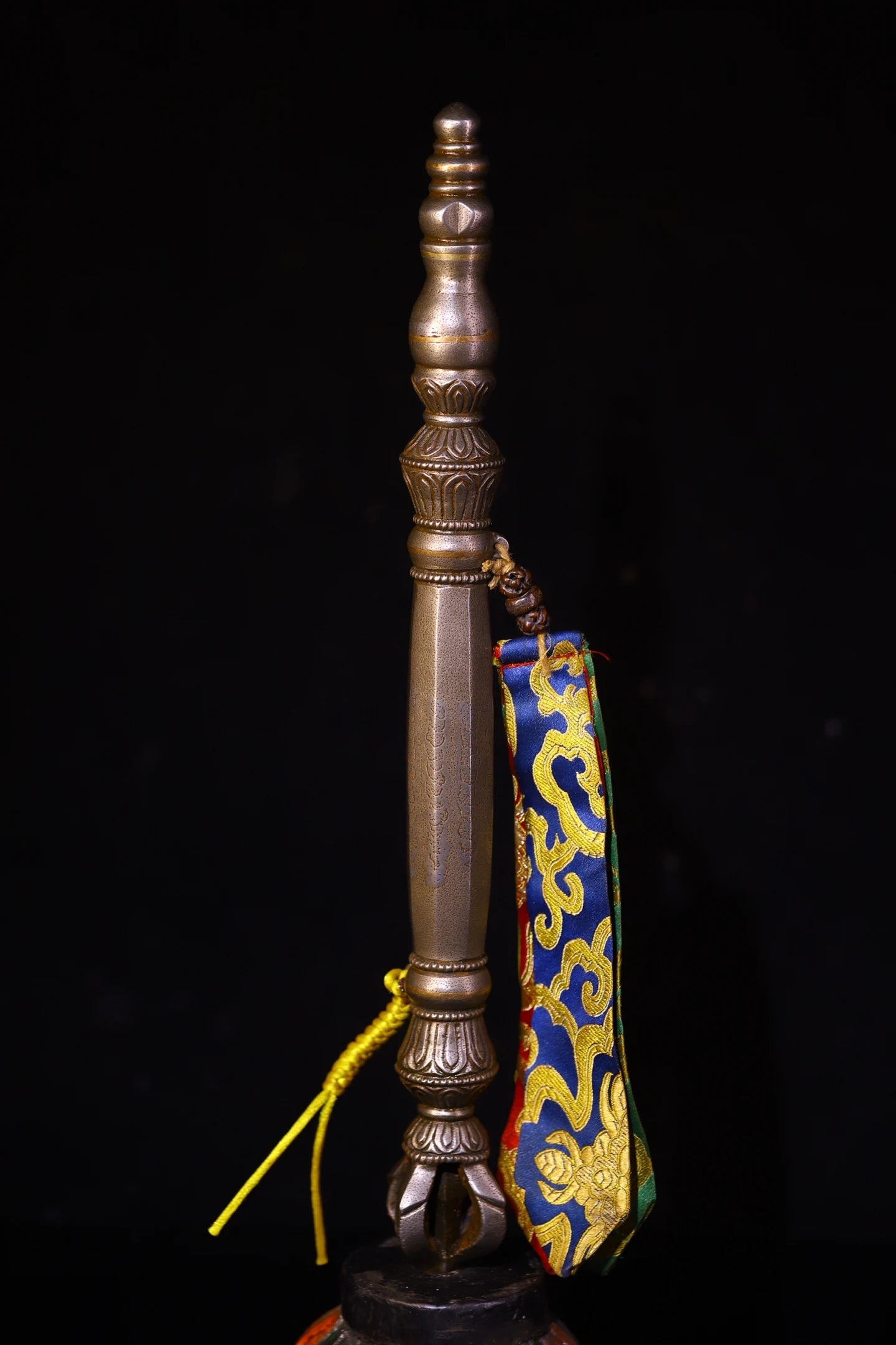 16" Cinnabar Vajra Phurpa with Bodhi Root Base – Temple Dorje Mace