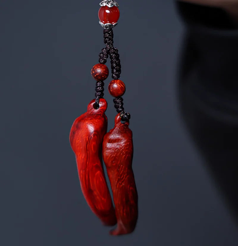 Pfeffer-Rosenholz-Netsuke-Perle – Kleine geschnitzte Figuren-Anhänger 5,5 cm