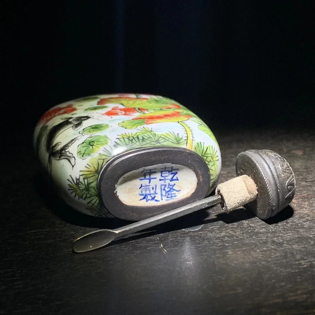 Chinese porcelain antiques collection Cloisonne enamel annual fish snuff bottle