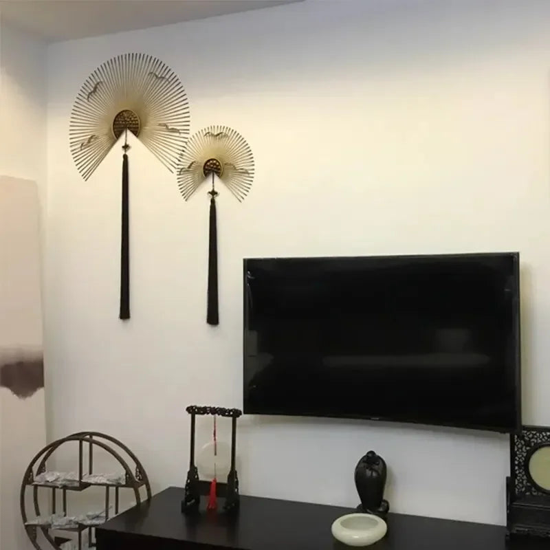 Chinese-Style Wrought Iron Fan-Shaped Wall Sculpture – 3D Oriental Metal Art Mural