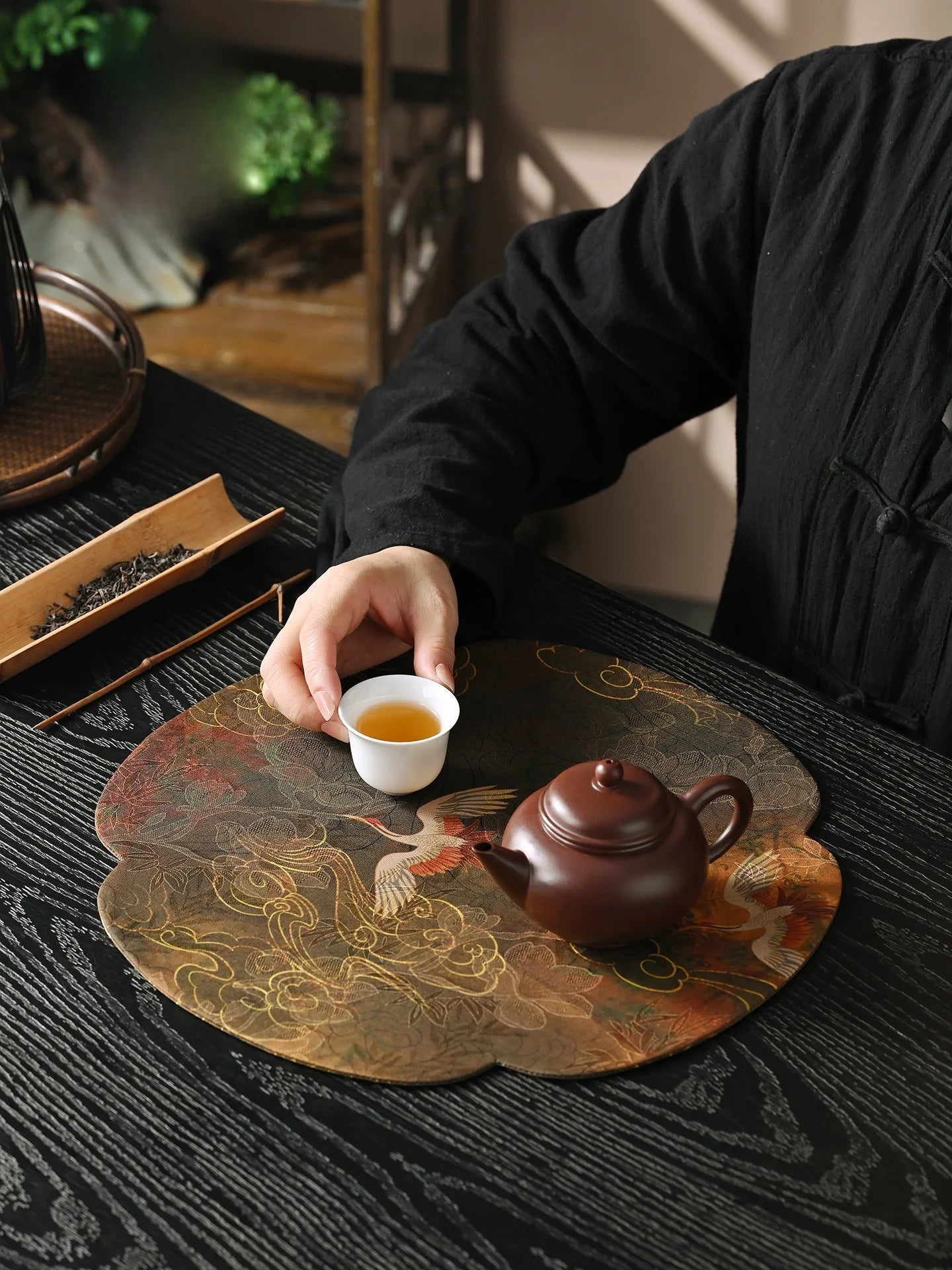 Handgemachte chinesische Zen-Wolken Seidentischmatte – Asiatische Heimdekoration