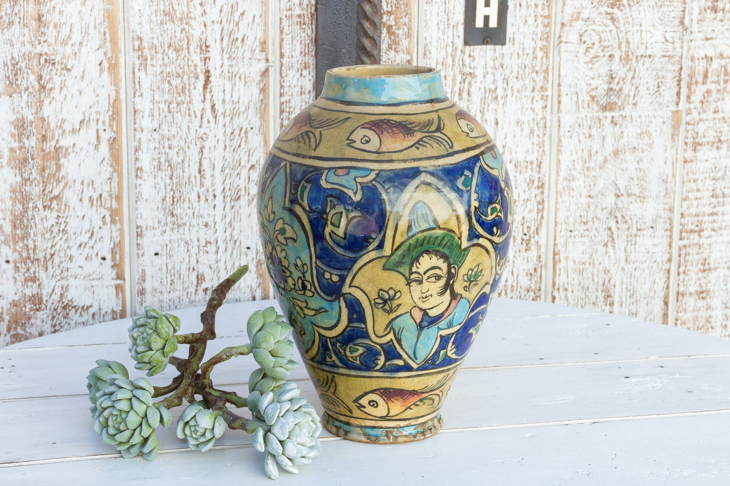Beautiful Vintage Mughal Empire Painted Porcelain Vase