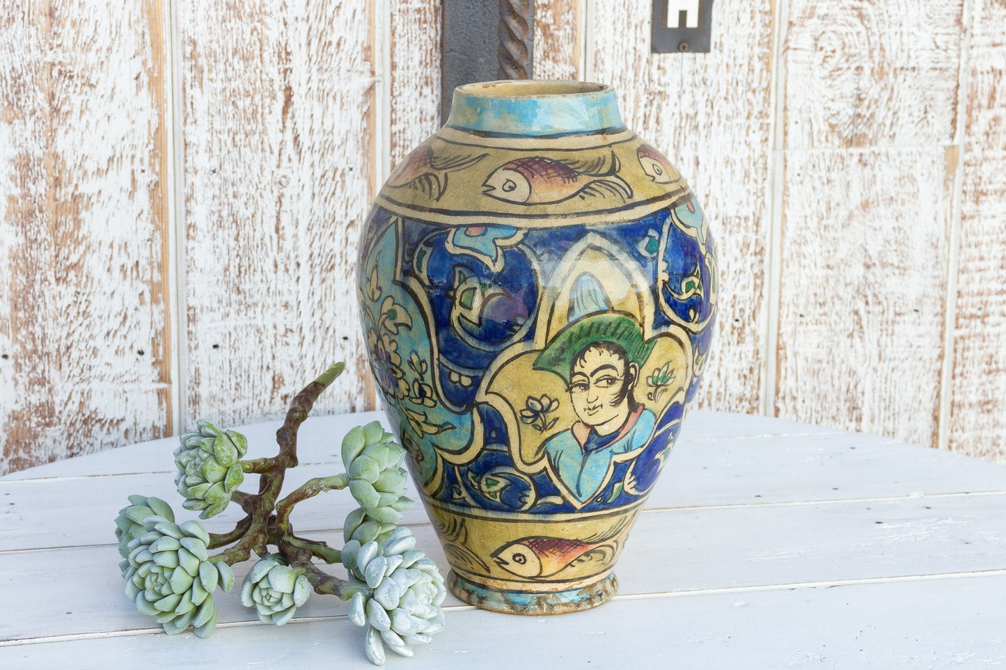 Beautiful Vintage Mughal Empire Painted Porcelain Vase