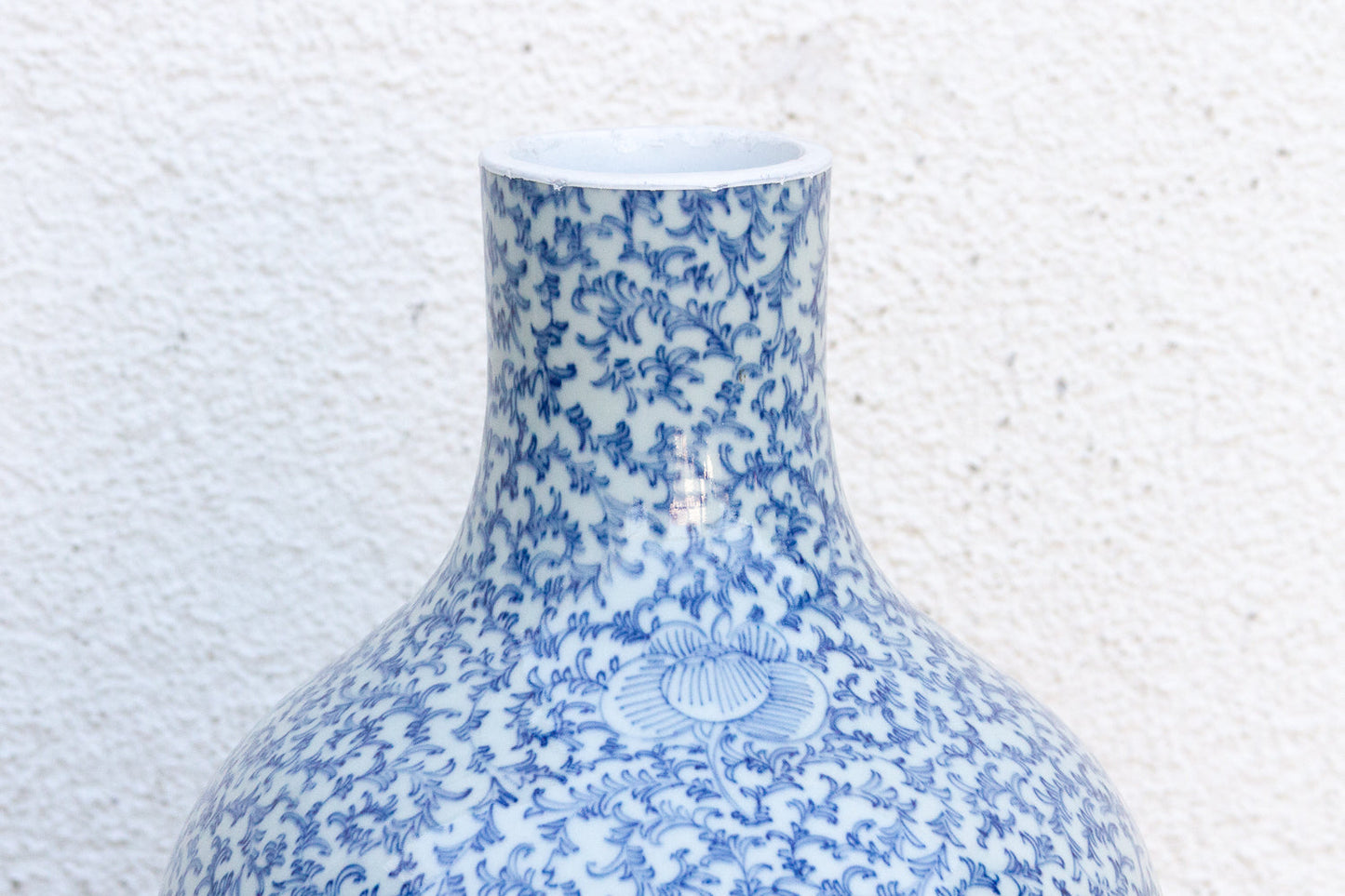 Vintage Blue & White Qinghua Floral Vase