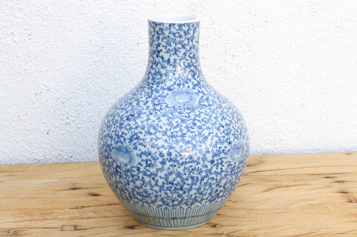 Vintage Blue & White Qinghua Floral Vase
