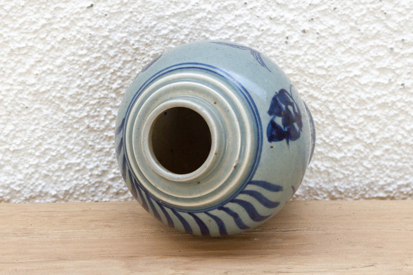 Antique Chinese Fish Motif Jar