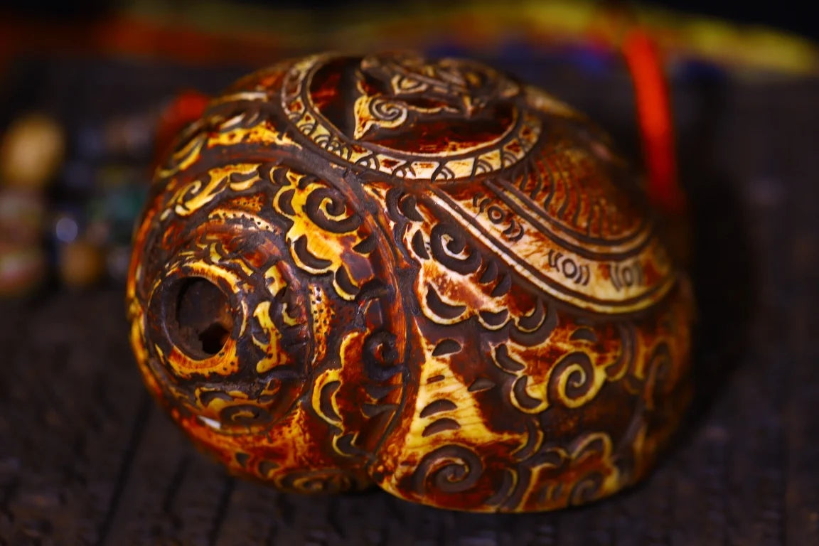 8" Natural Conch Jambhala Buddha Amulet