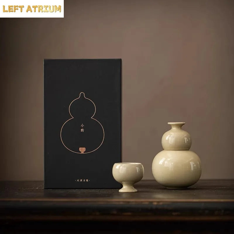 Ceramic Gourd-Shaped Sake & Wine Set – Chinese-Style Hulu Carafe & Cups in Gift Box