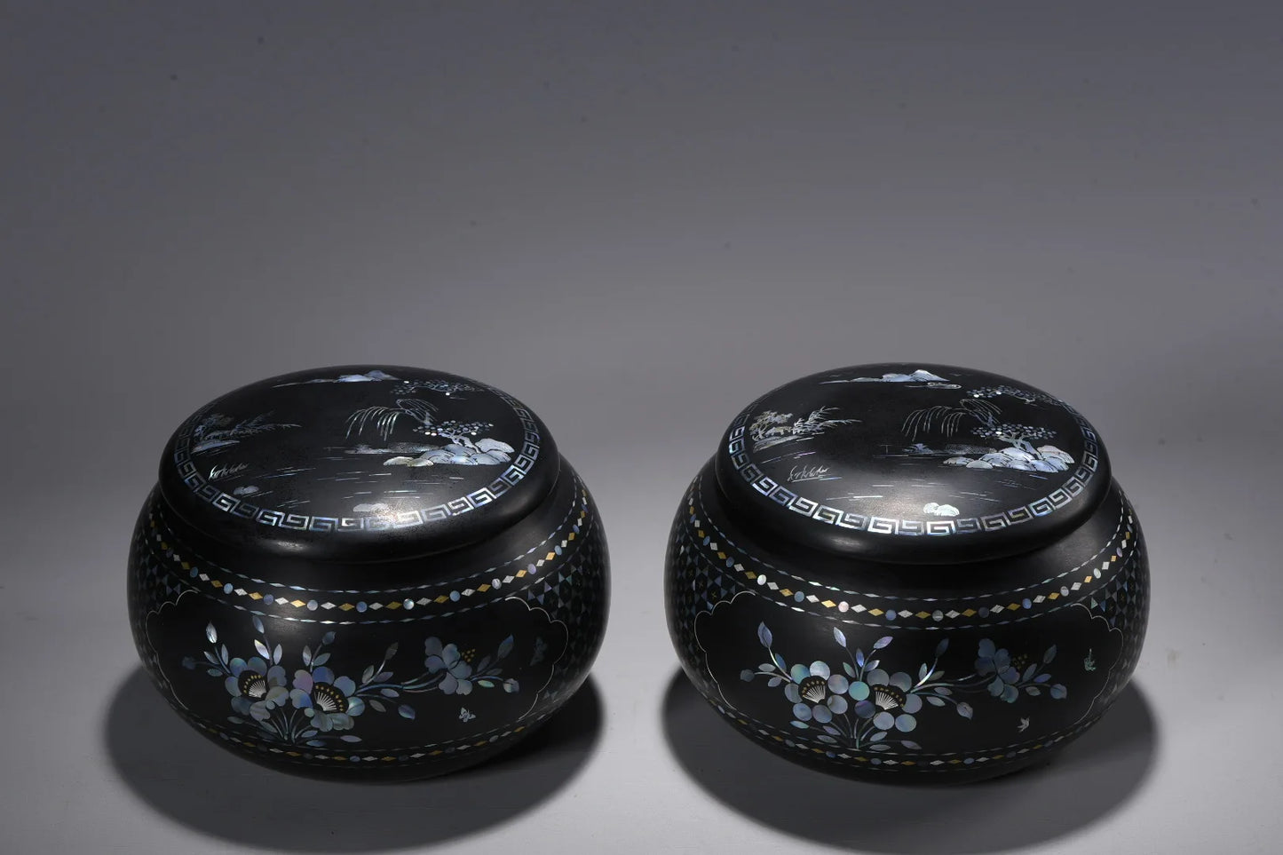 6" Tibetan Temple Mother‑of‑Pearl Inlay Lacquerware Go Can – Floral Chess Jar Pair