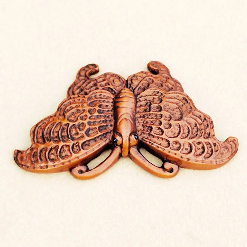 5 cm Buchsbaum Schmetterling Netsuke – Japanische Miniaturskulptur
