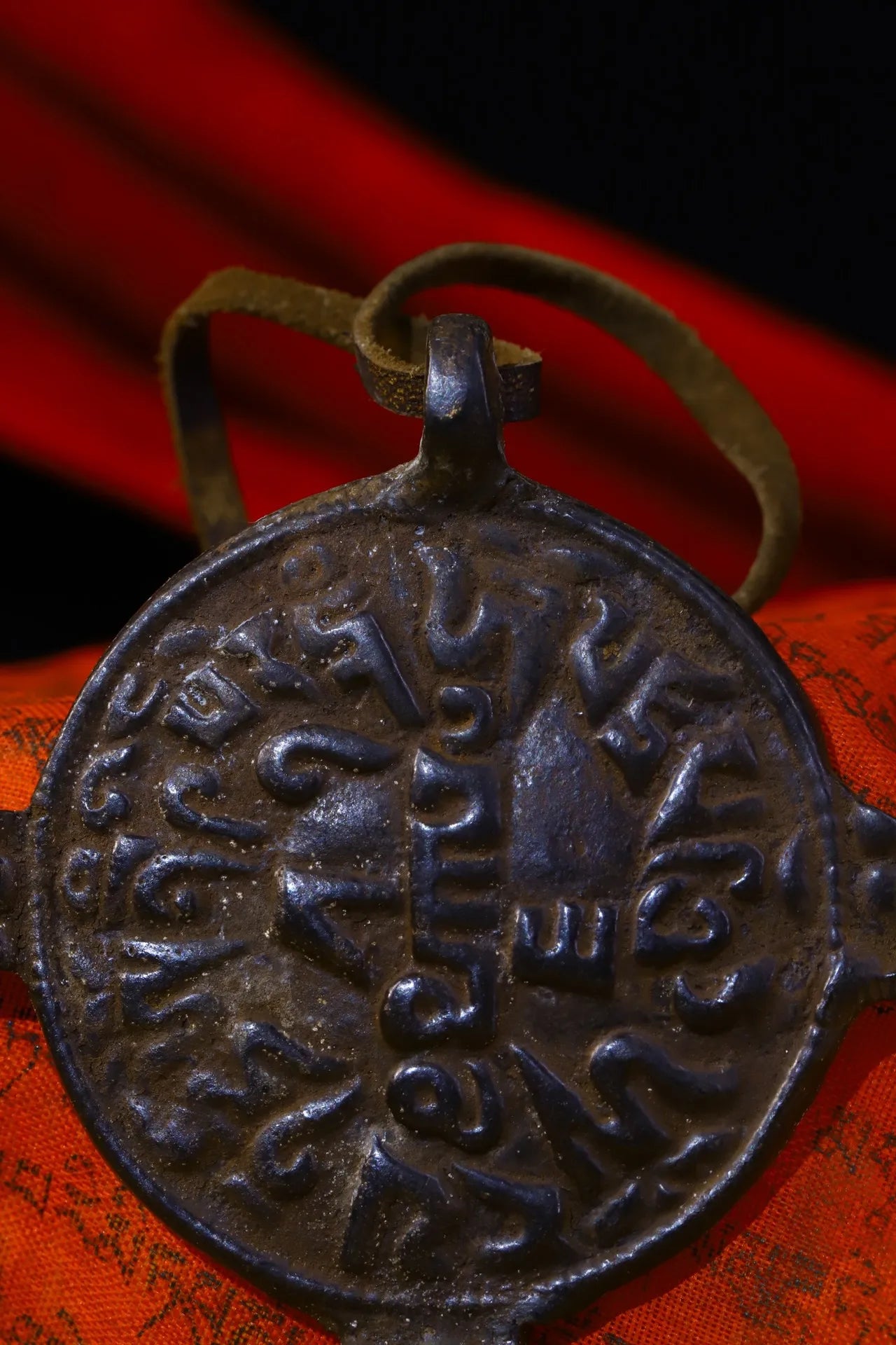 4" Bronze Six‑Word Proverb Turtle Amulet – Asian Home Decor Pendant