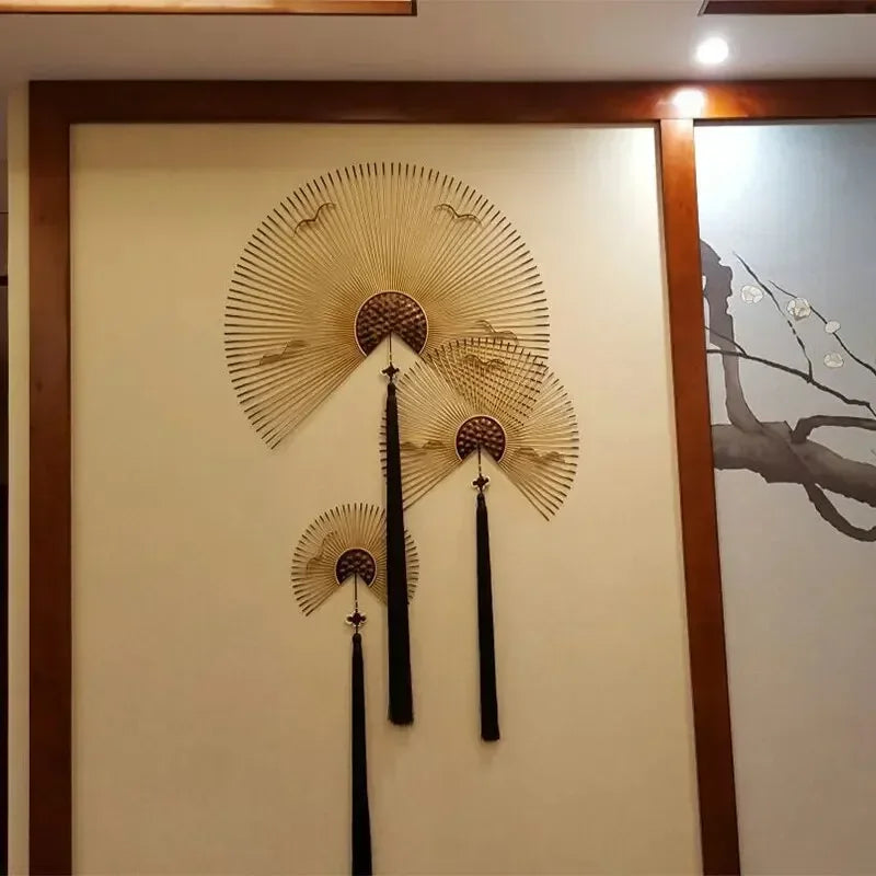 Chinese-Style Wrought Iron Fan-Shaped Wall Sculpture – 3D Oriental Metal Art Mural