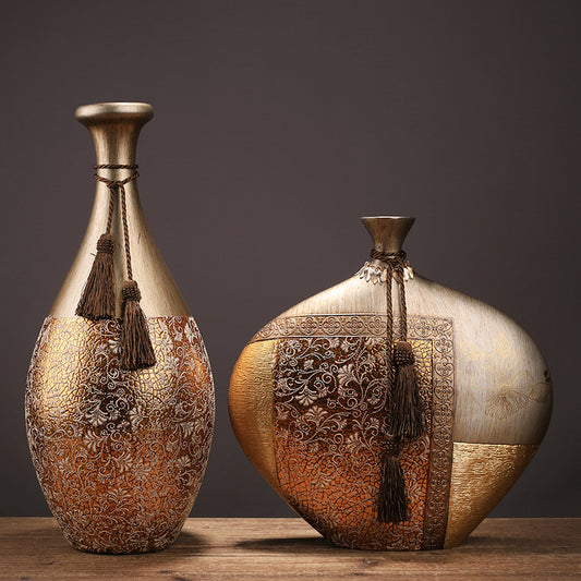 Wunderschöne Vasen aus Kunstharz und Keramik im chinesischen Stil