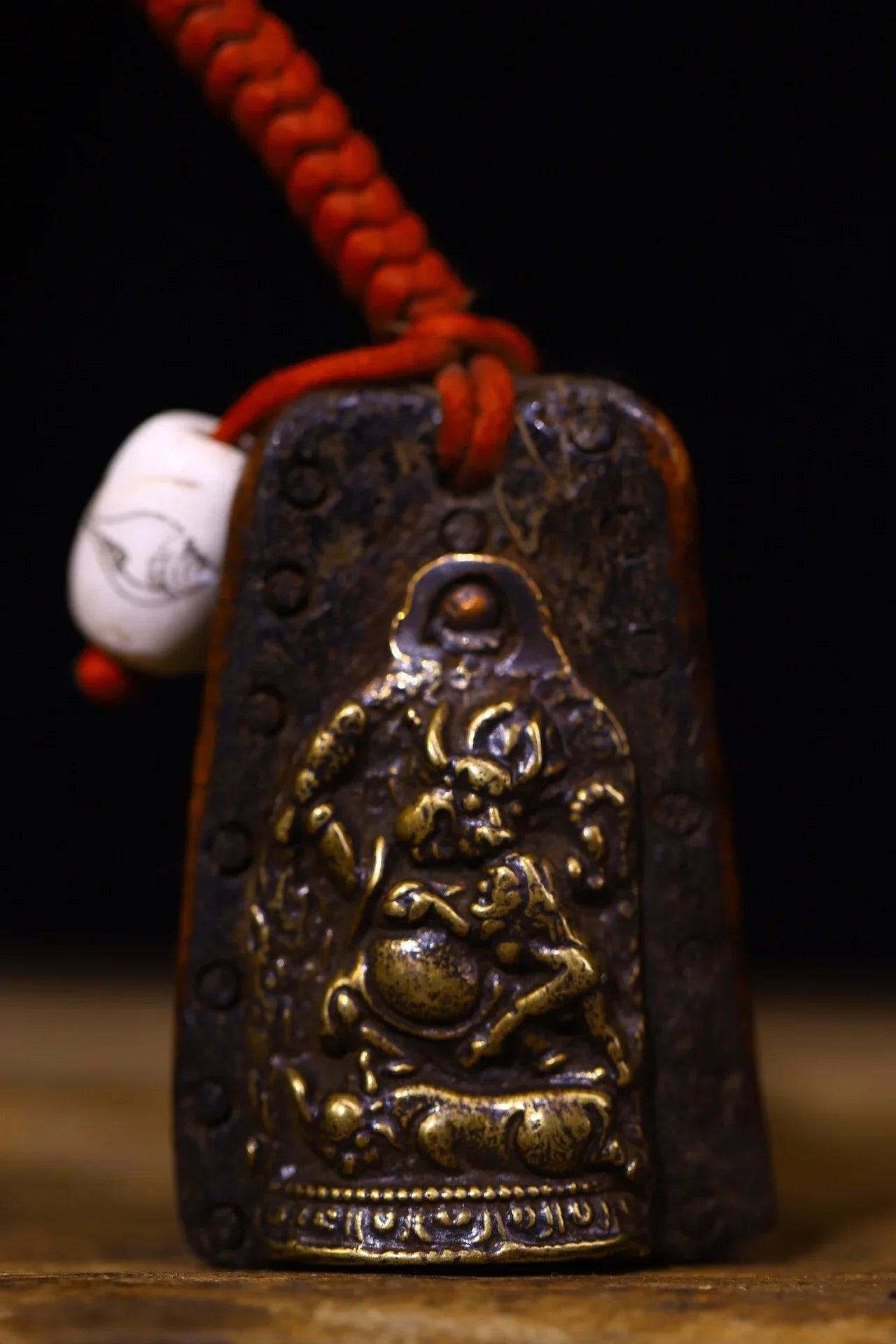 3"Tibetan Temple Collection Old Natural Gabbra Buddha Clothes Piece Yama Yan Mo  Protector Buddha Card Kapala Pendant Amulet