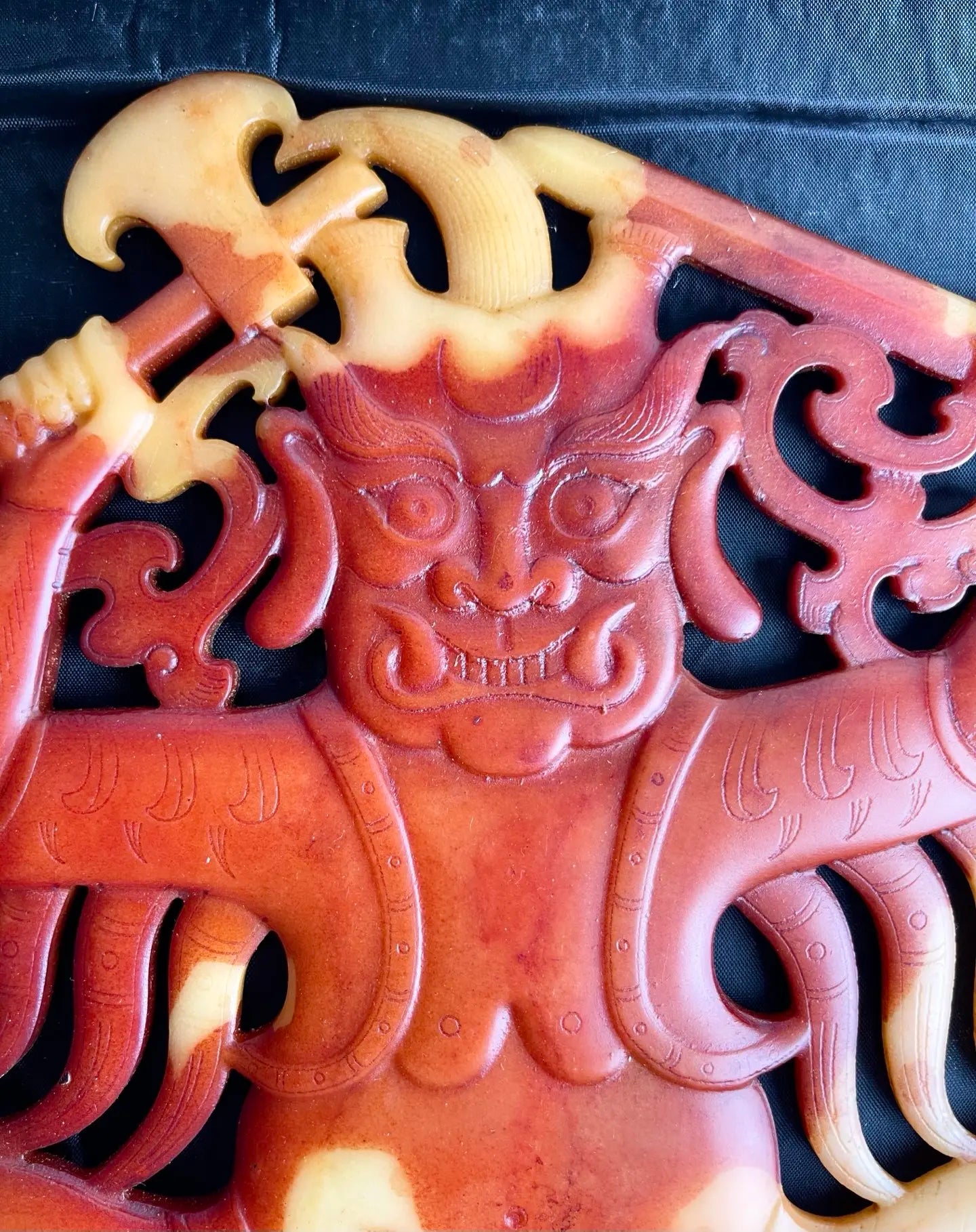 Rare Antique Xiu Yuan Jade Heavenly Deity Statue – Han Dynasty Style