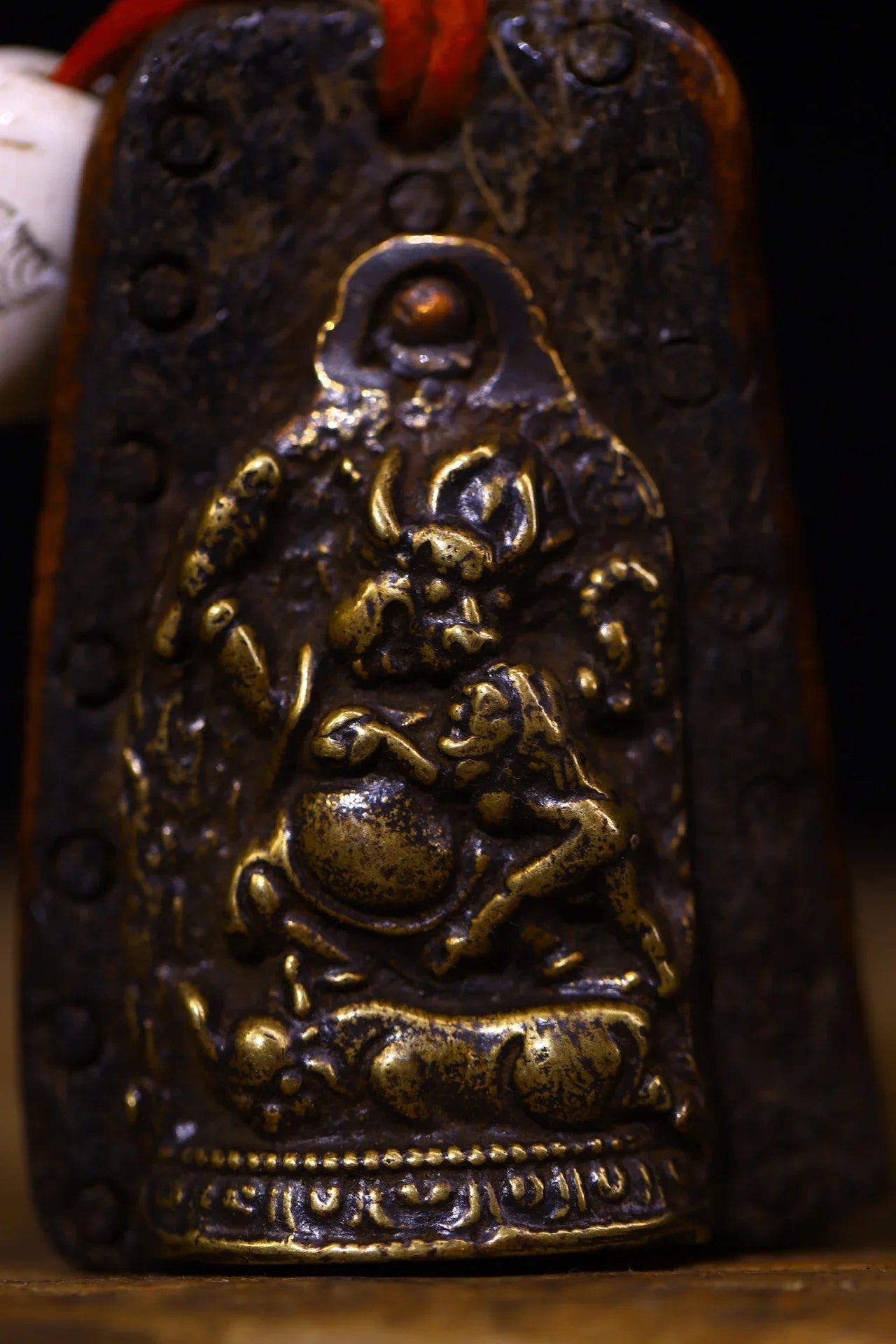 3"Tibetan Temple Collection Old Natural Gabbra Buddha Clothes Piece Yama Yan Mo  Protector Buddha Card Kapala Pendant Amulet