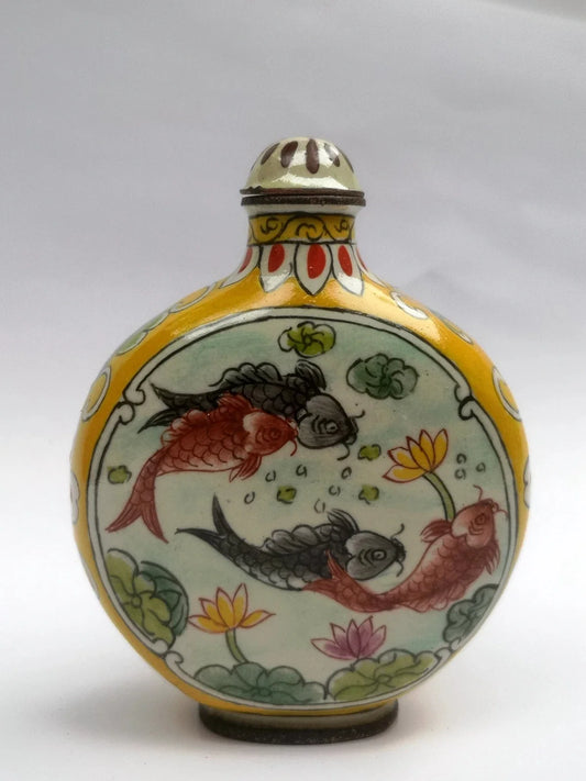 Frasco de rapé antiguo de esmalte cloisonné chino, con diseños de peces y flores de loto