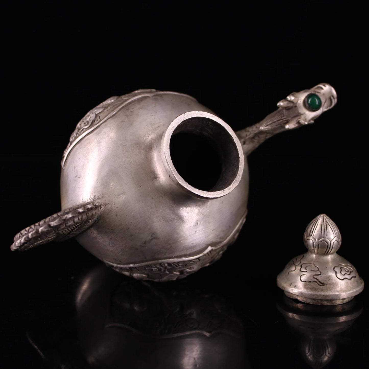 7"Tibetan Temple Collection Old Bronze Gilded Silver Mosaic Gem Eight Immortals Painting Dragon mouth flagon kettle teapot