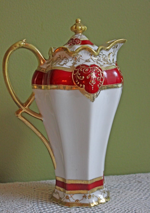 Handbemalte Jugendstil Nippon Vase, antike japanische Gold Blumenurne